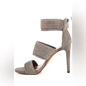 Vince Camuto Fia Suede Heels in Dust Storm w/ Box size 10